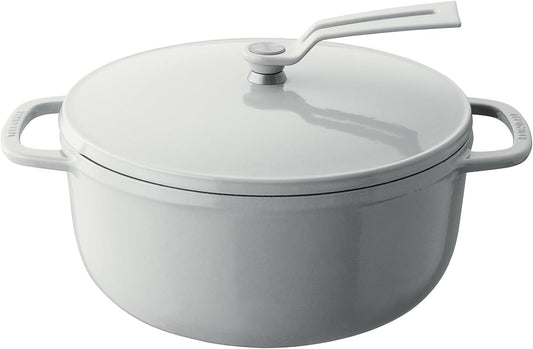 Vermicular Oven Pot 2.0 | Lightweight Enameled Cast Iron Pot | 22cm (3.7 Qt) | Non-Toxic | Induction-compatible | Dutch Oven | Made in Japan | Sea Salt White