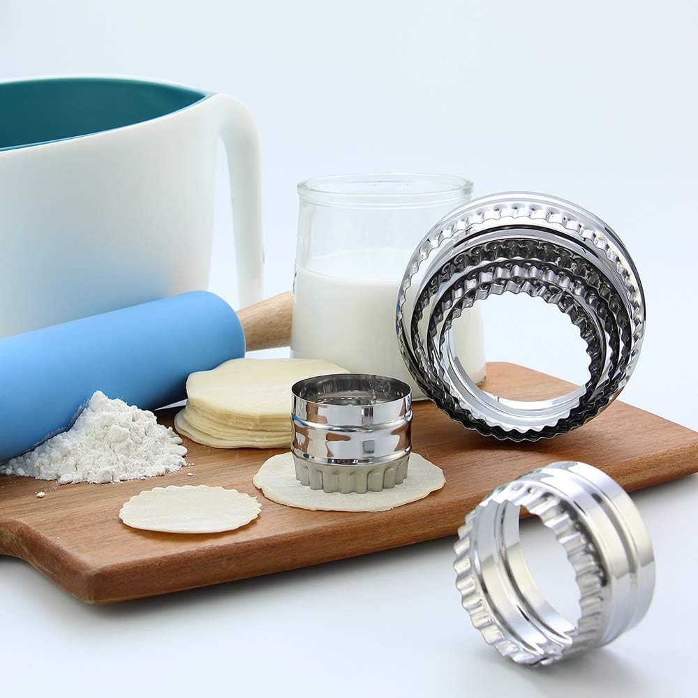 Fluted Cookie Cutters- Round Biscuit Cutters Set of 6 Pieces, Double Sided Fluted and Plain Edge Cookie Cutters, Stainless Steel