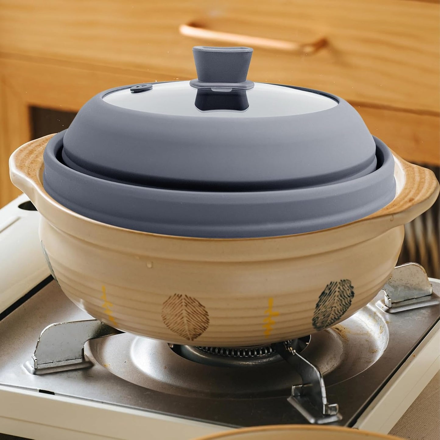 Microwave Splatter Cover for Food Collapsible Glass Microwave Cover Silicone Splatter Guard Dishwasher Safe Splatter Lid for Plates, Bowls, Pots & Stovetop Cooking 11.8" Gray