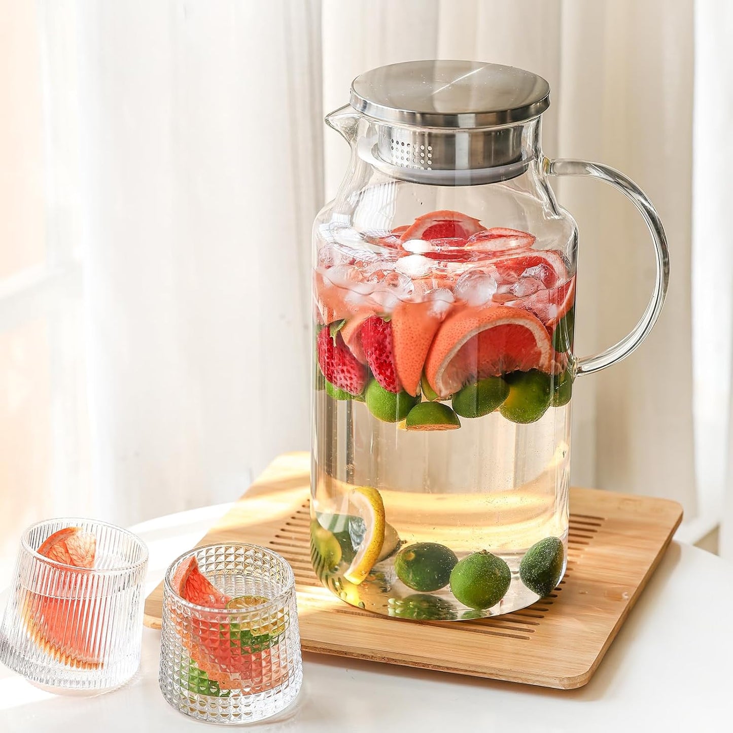 128oz Glass Pitcher with Lid,1 Gallon Glass Water Pitcher Hot/Cold Water Jug, 3.7LJuice and Iced Tea Beverage Carafe with Lid