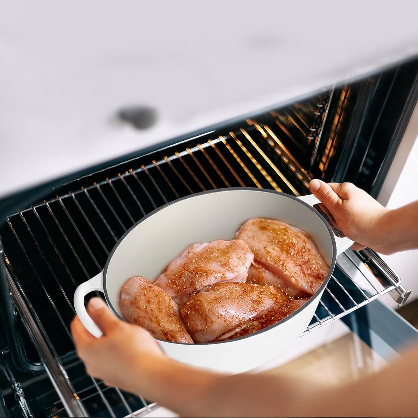5QT Oval Dutch Oven Pot with Lid, Leonyo 5 Quart Enameled Oval Cast Iron Dutch Oven for Sourdough Bread Breaking, Heavy Duty Cookware for Braising, Stews, Roasting, White