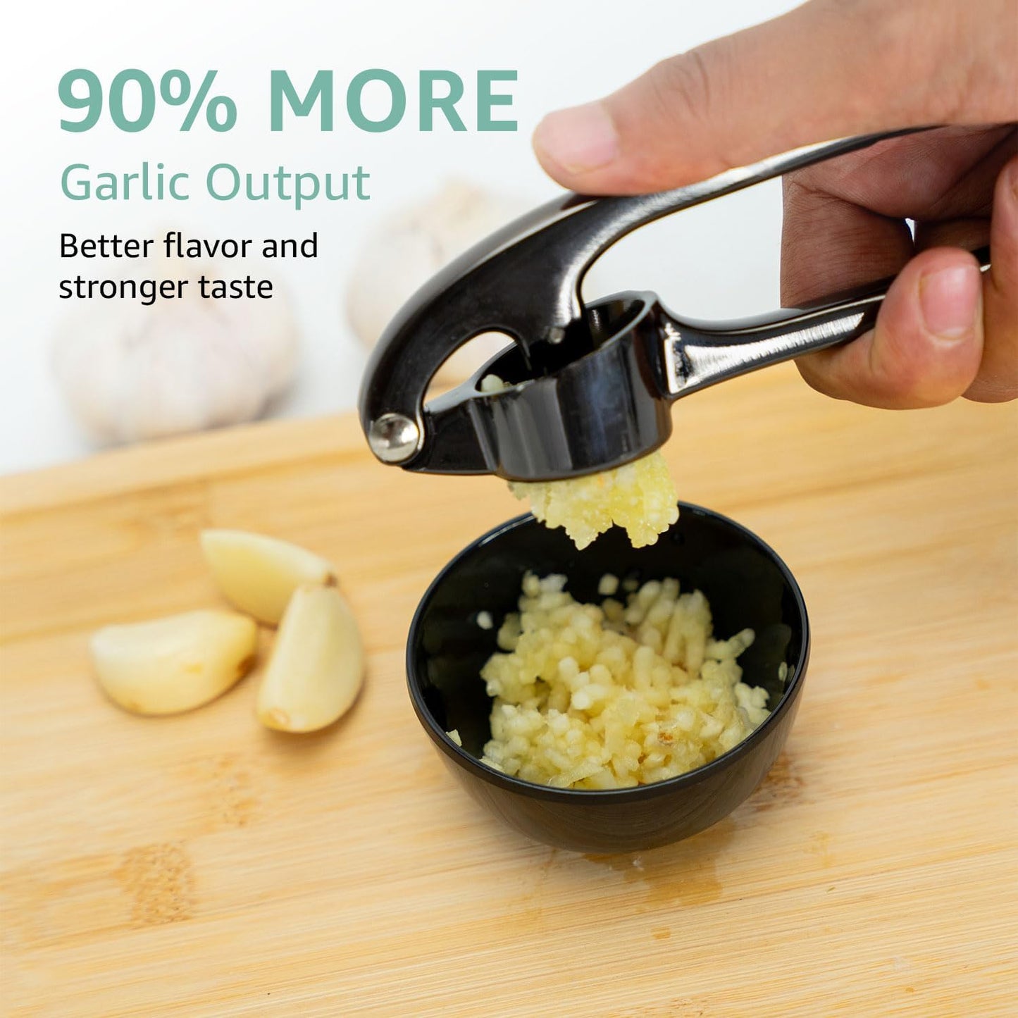 GD Garlic Press Crusher Mincer Tool - Stainless Steel Garlic Press, Dishwasher Safe & Rust Proof, Easy-Squeeze Garlic Crusher with Ergonomic Handle - Includes Silicone Peeler & Brush (Black)