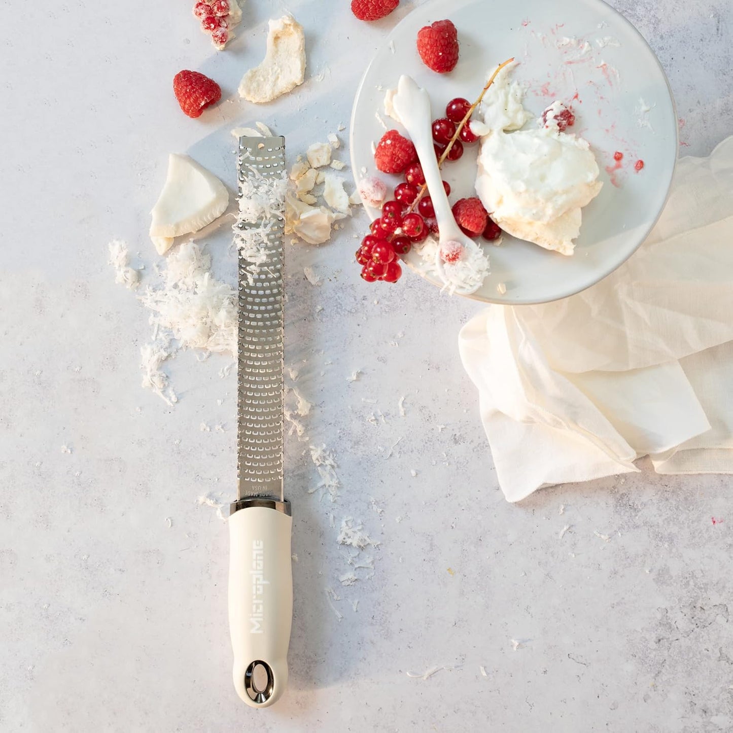 Microplane Zester Grater in Cashmere Beige for Citrus Fruits, Hard Cheese, Ginger, Chocolate and Nutmeg with Fine Stainless Steel Blade - Made in USA