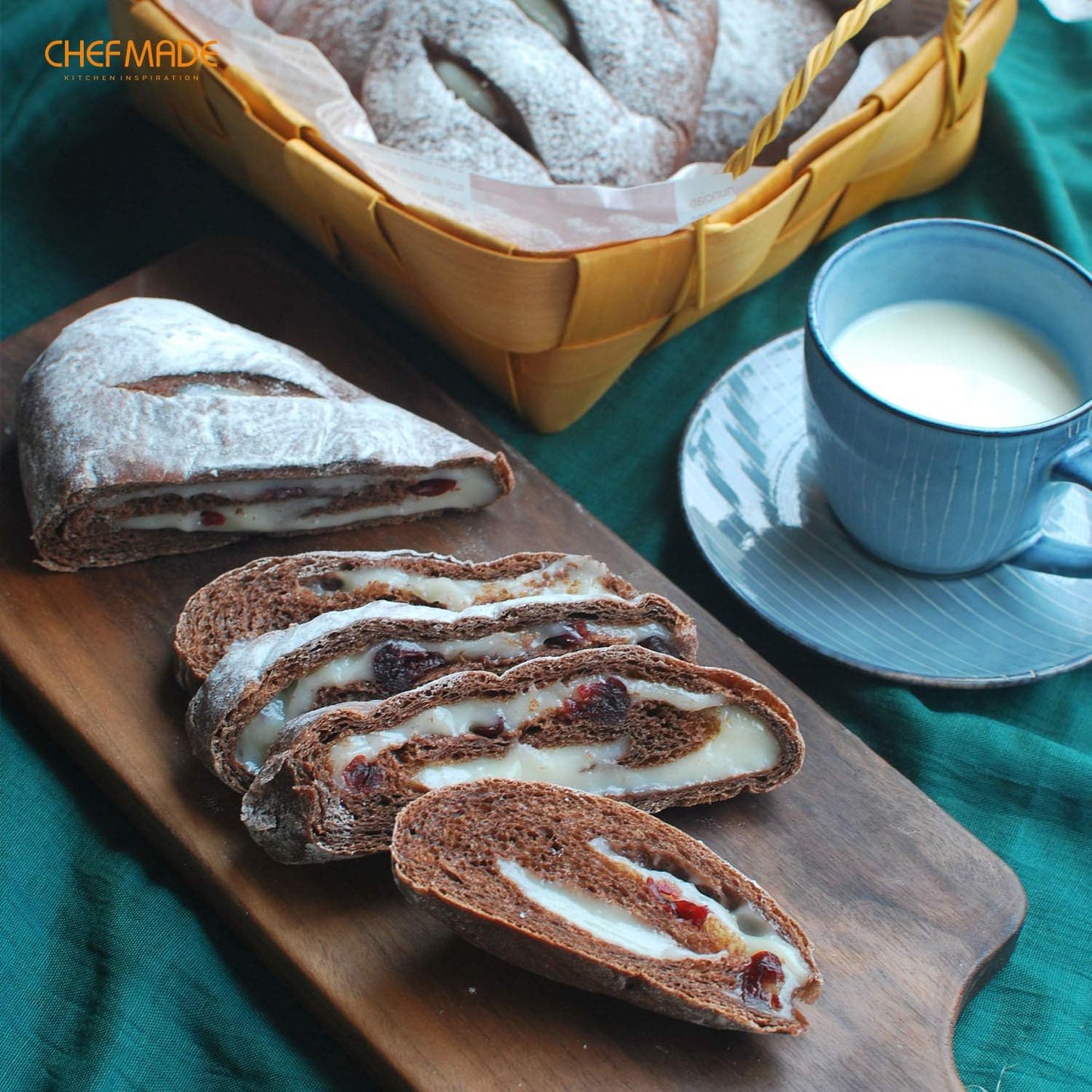 CHEFMADE 13-Inch Rimmed Baking Pan, Non-Stick Carbon Steel Cookie Sheet Pan for Oven Roasting Meat Bread Jelly Roll Battenberg Pizzas Pastries 9.7" x 13.6" x 1" (Champagne Gold)