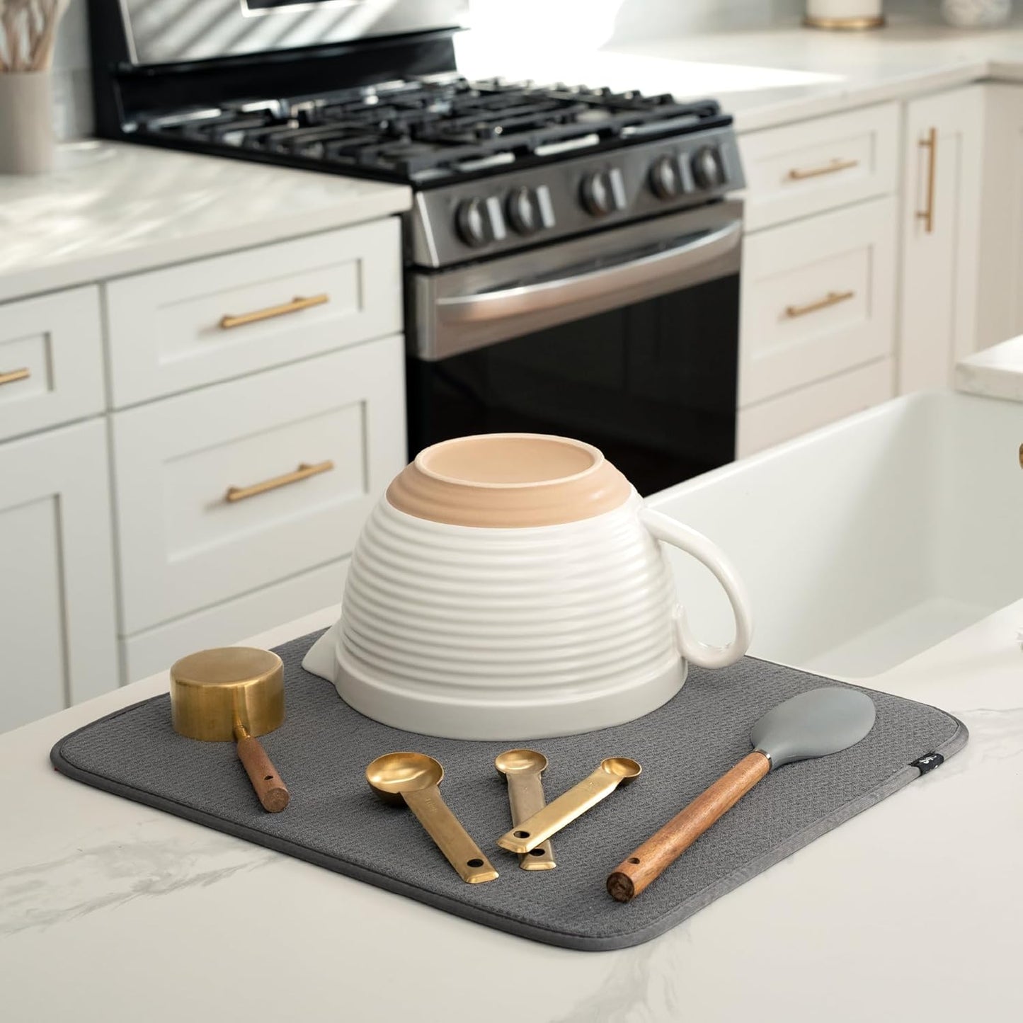 S&T INC. Dish Drying Mat, 16” x 18”, Absorbent Microfiber Kitchen Counter Mat, Dish Drying Pad for Dishes, Utensils, Pots and Pans, Large, Charcoal