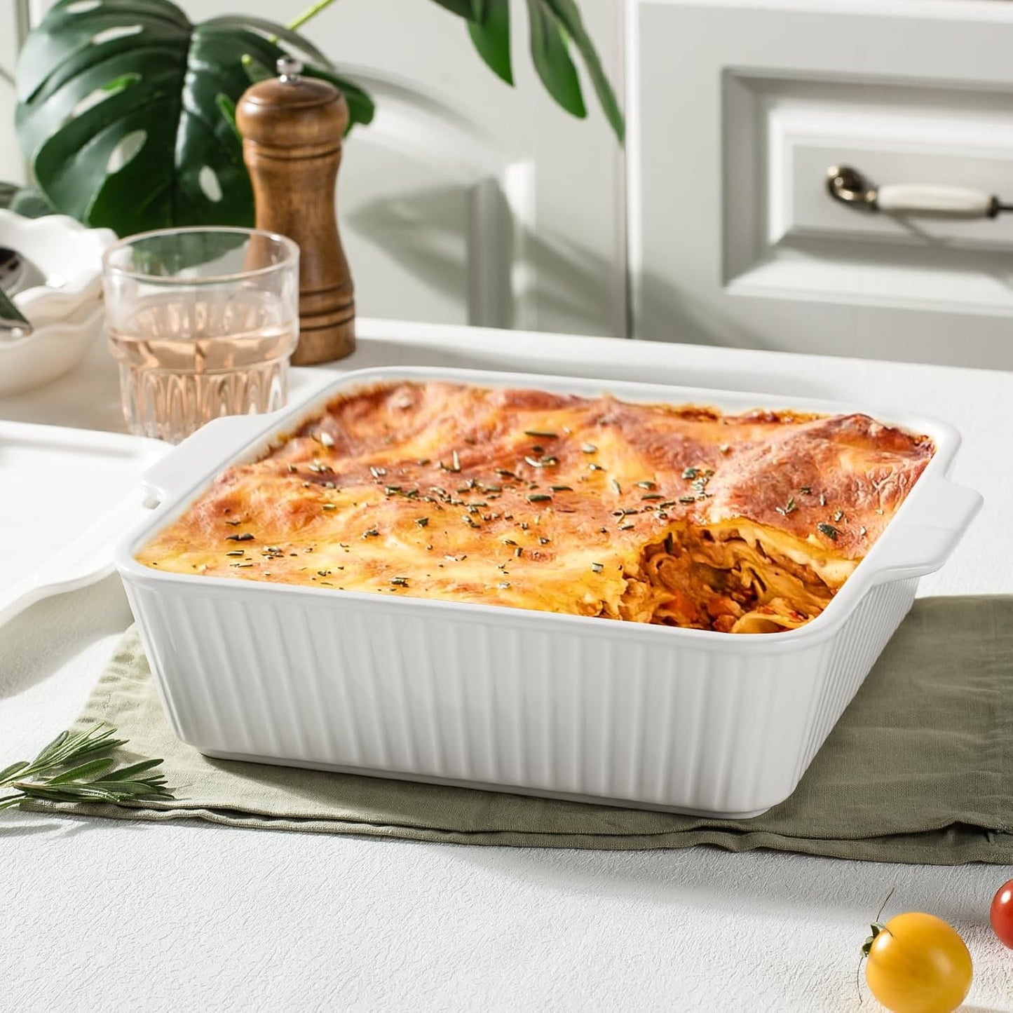 Dizada Casserole Dish for Oven with Lid, 10'' Square Baking Dish, Ceramic Baking Dish, Baking Pan with Handles, Lasagna Pan Bakeware Oven Safe Baking Dish for Oven, Cake, Kitchen, Microwave, Dishwasher Safe, White