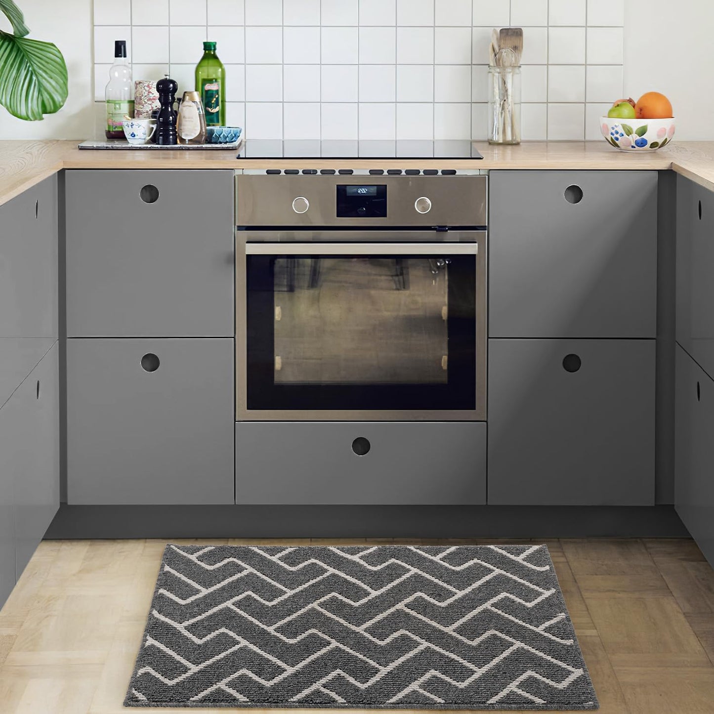 hicorfe Kitchen Rugs and Mats,Kitchen Mats for Floor,20"x31.5" Non Slip Runner Rug,Absorbent Resist Dirt Comfort Standing Mat Machine Washable for Entryway,Hallway,Front of Sink(Grey)