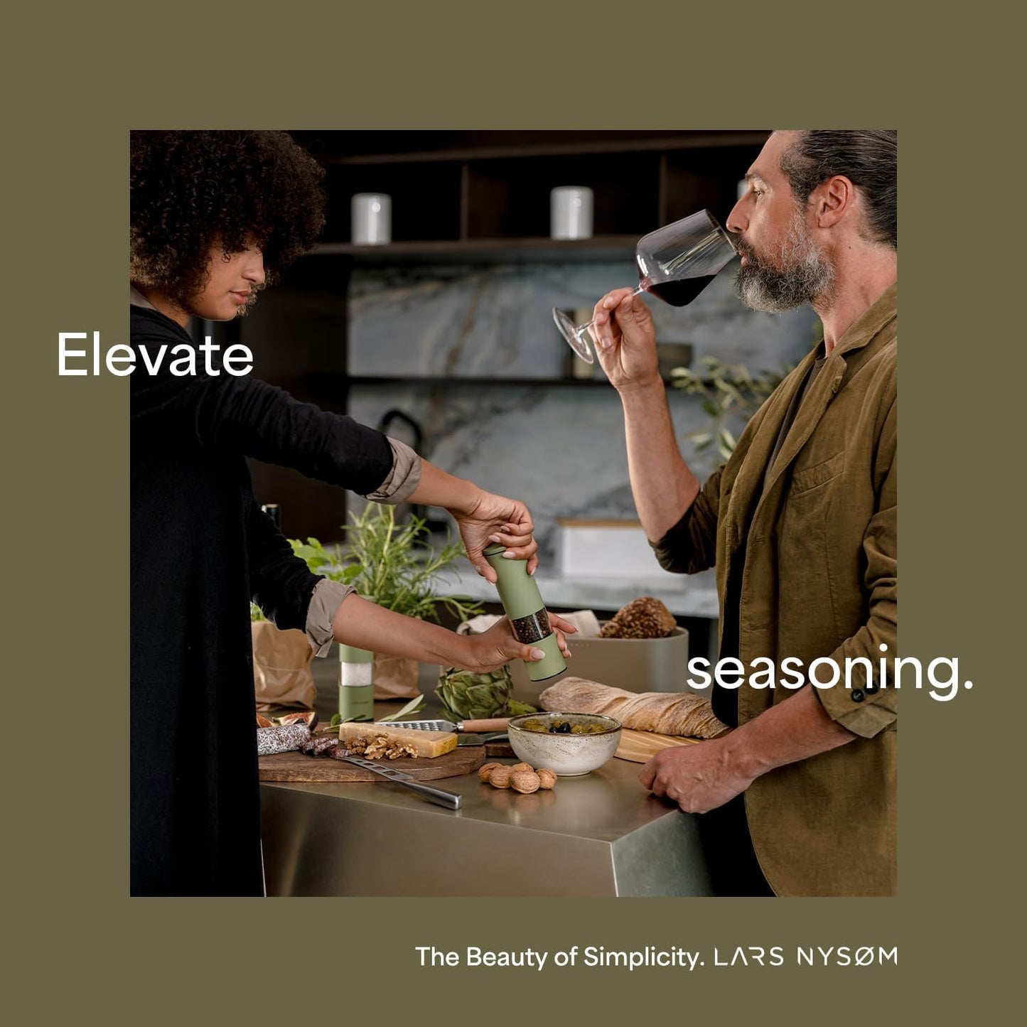 LARS NYSØM Salt and Pepper Grinder Set Manual, Stainless Steel Salt and Pepper Mills with Adjustable Ceramic Grinder I Design Spice Shakers (Taupe Brown)