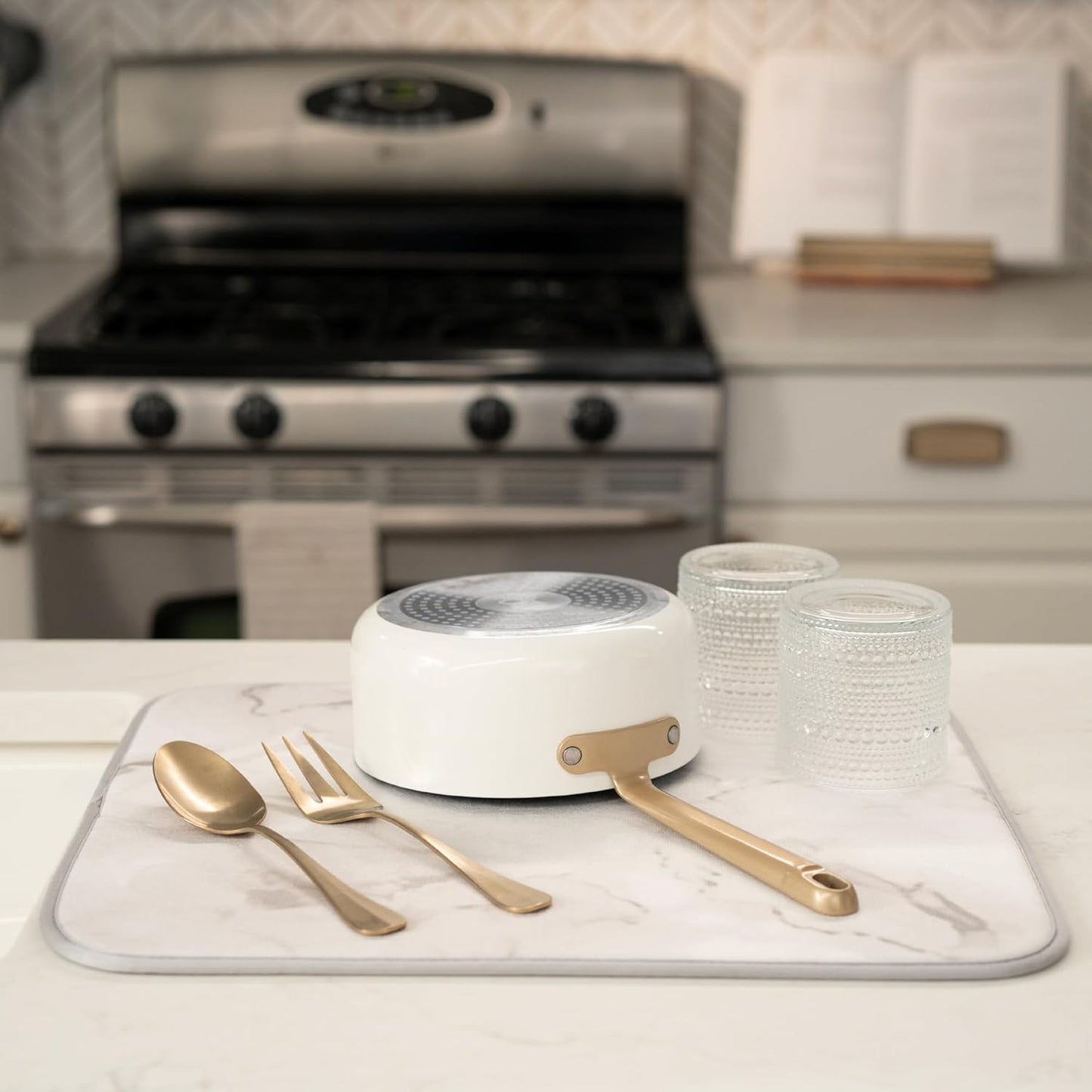 S&T INC. Dish Drying Mat, 16” x 18”, Absorbent Microfiber Kitchen Counter Mat, Dish Drying Pad for Dishes, Utensils, Pots and Pans, Large, Grey Stone