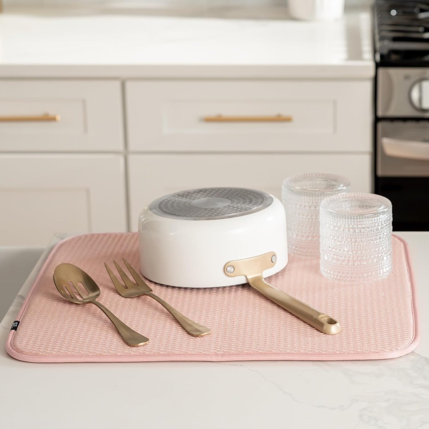 S&T INC. Dish Drying Mat, 16” x 18”, Absorbent Microfiber Kitchen Counter Mat, Drying Pad for Dishes, Utensils, Pots and Pans, Large, Diamond Texture, Pink