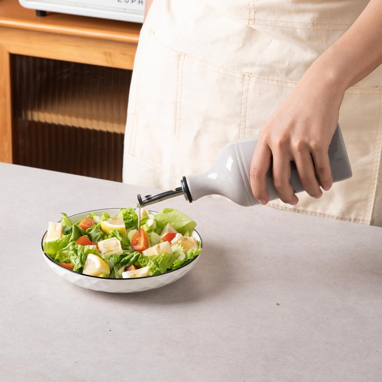 Sweejar Ceramic Olive Oil Dispenser Bottle, Opaque Oil Cruet Protects Oil to Reduce Oxidation, Suitable for Storage Vinegar, Coffee Syrups & Other Liquids, Pack of 1, 15.5 Fl Oz (Gradient Fog Gray)