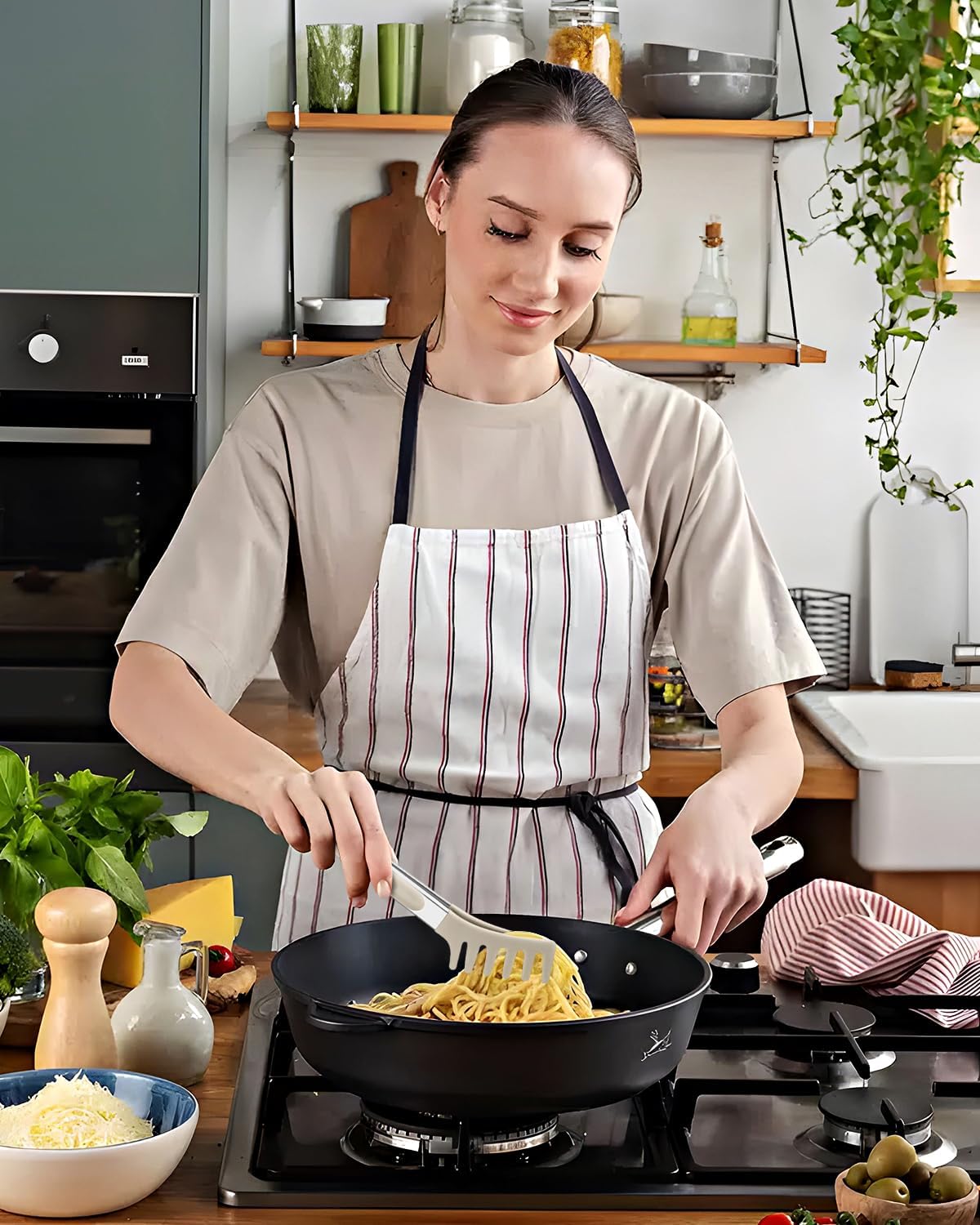 Spaghetti Spoon and Pasta Tong, Non-stick Silicone Spoon Server Fork with teeth and Stainless Steel Handle Spaghetti Tong, Food Clip for Spaghetti Noodle (KHAKI)