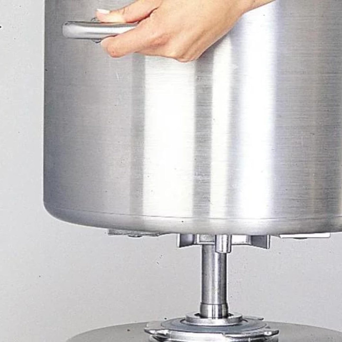 Robot Coupe R23T 2-Speed Vertical Cutter Mixer Food Processor with 24-Quart Stainless Tilt Cutter Bowl