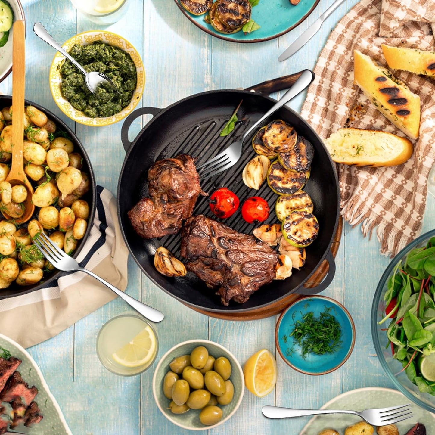 SANTUO 24 Pcs Silverware Set with 12 Dinner Knives and 12 Dinner Forks,Flatware Set with Top Food Grade Stainless Steel,Tableware Cutlery Set For Home Restaurant Hotel, Mirror Finish, Dishwasher Safe