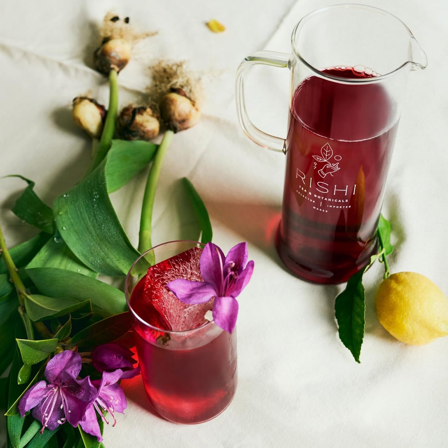 Rishi Tea Simple Brew Teapot - For 33oz Loose Tea Preparation, Built-in Strainer, Everyday Teaware, Easy to Clean, Borosilicate Glass, Enjoy Hot or Iced Tea - 1000ml