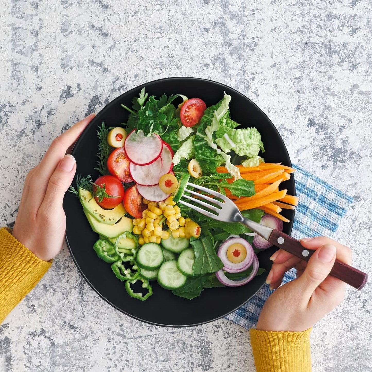9.6'' Serving Bowls, 84oz Bamboo Fiber Salad Set of 4, Large for Kitchen, Deep Oval for Salad, Vegetable, Fruit, Pasta, Ramen, Lightweight & Easy to Clean (Matte Black)