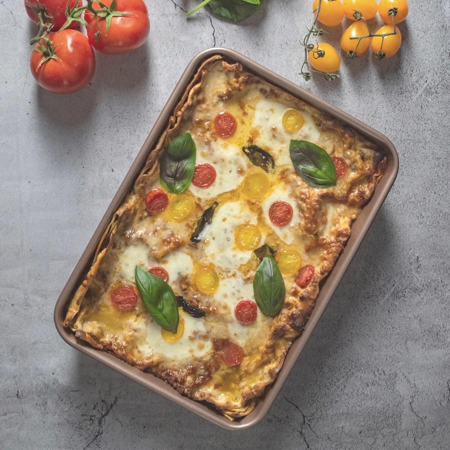 Nonstick Non Toxic 9x13 in Baking Pan for oven | Cake Mold 9 x 13 Non Stick Nontoxic | Carbon Steel Gold Brownies Pans 13x9 inches | Rectangle Brownie Tray 9 by 13 inch | Baking Ware