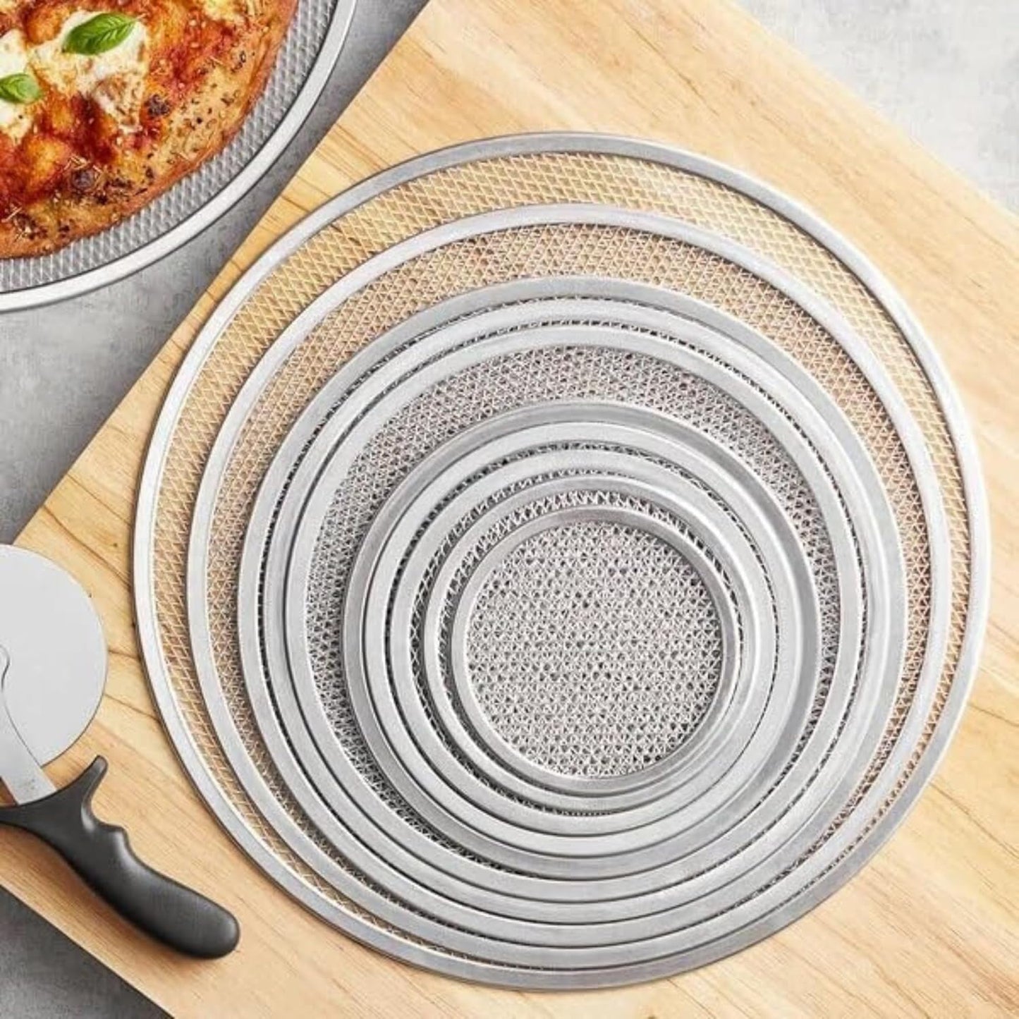 17-inch Aluminum Pizza Screen | Commercial Grade Pizza/Baking Screen for Oven | Pizza Baking Tray for Home And Restaurant | Round, Aluminum, 17-inch [1PK]