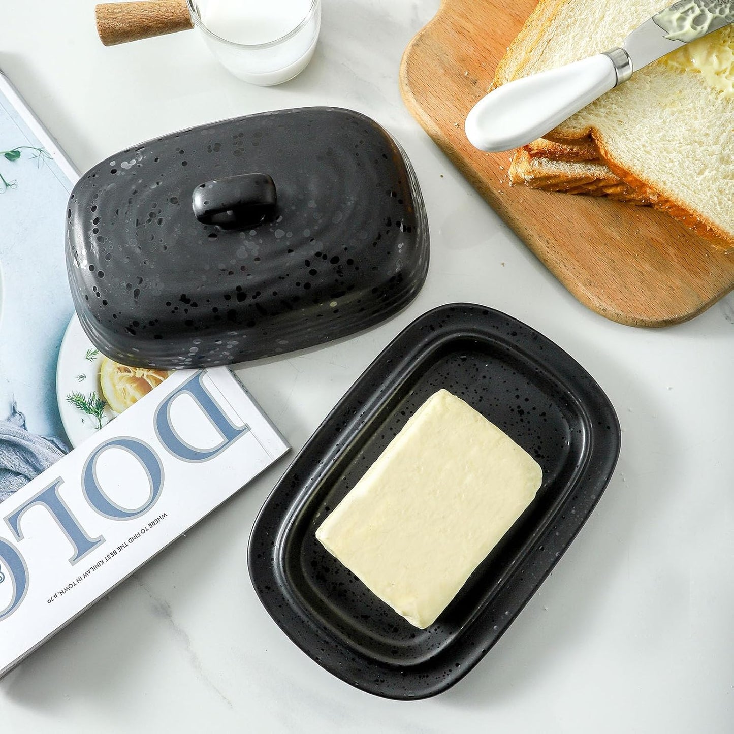 Hansense Porcelain Butter Dish with Lid for Countertop, Ceramic Butter Keeper with Handle Cover, Butter Holder Container Perfect for East and West Coast Butter, Dishwahser Safe, Dark