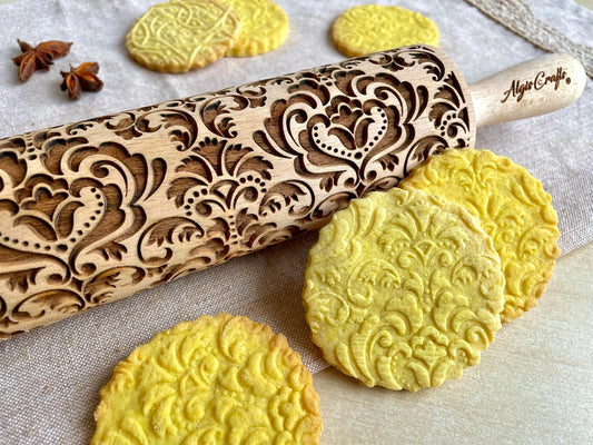 DAMASK embossing rolling pin. Wooden embossing rolling pin with flowers. Oriental flowers. Embossed cookies with flowers. Damask pattern. From Europe