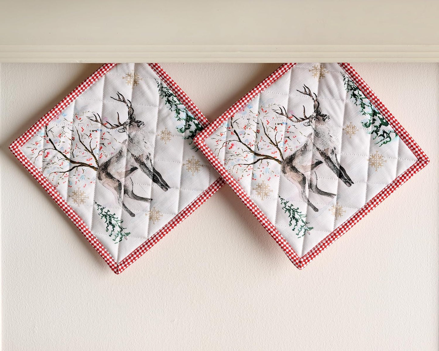 Maison d' Hermine Pot Holders Set 100% Cotton Heat Resistant Potholders 8" x 8" Hot Pads with Loop BBQ, Cooking, Baking, Grilling, Kitchen, Handling Hot Pans (Pack of 2, Rural Christmas)